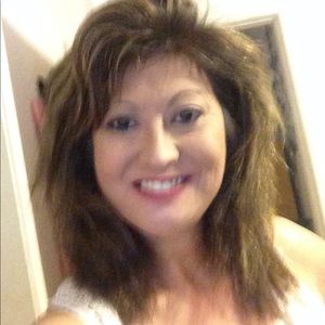 Meet your Posher, Paula